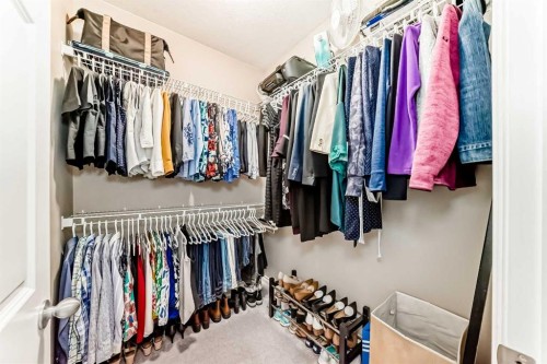 4304-24 Hemlock Crescent Sw, Calgary, AB - Indoor With Storage