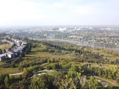 4304-24 Hemlock Crescent Sw, Calgary, AB - Outdoor With View