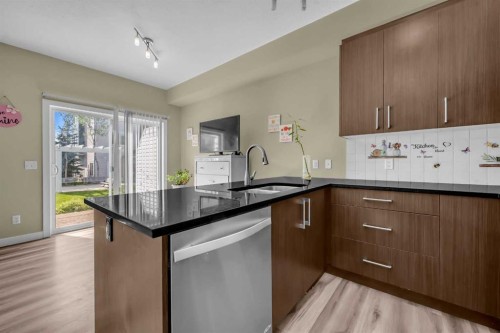 4107-333 Taralake Way Ne, Calgary, AB - Indoor Photo Showing Kitchen
