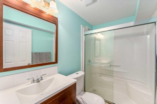254 Silverado Plains Circle Sw, Calgary, AB - Indoor Photo Showing Bathroom