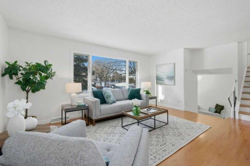 3703 Valdes Place Nw, Calgary, AB - Indoor Photo Showing Living Room