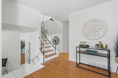 3703 Valdes Place Nw, Calgary, AB - Indoor Photo Showing Other Room