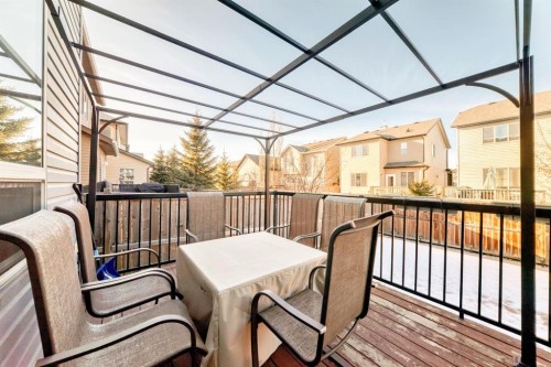 293 Everridge Drive Sw, Calgary, AB - Outdoor With Exterior