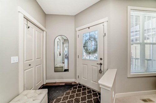 293 Everridge Drive Sw, Calgary, AB - Indoor Photo Showing Other Room