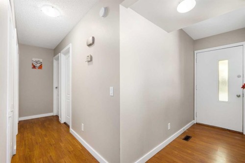 901-2520 Palliser Drive Sw, Calgary, AB - Indoor Photo Showing Other Room
