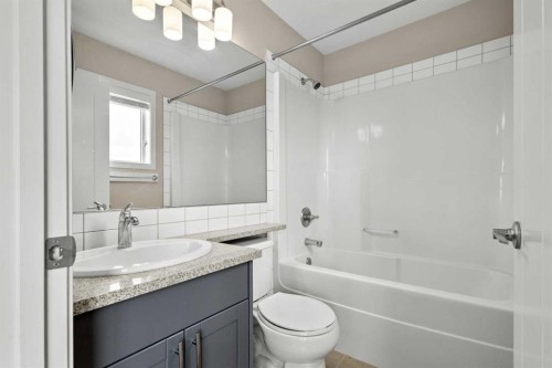 44 Howse Drive Ne, Calgary, AB - Indoor Photo Showing Bathroom