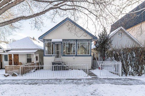 1023 1 Avenue Nw, Calgary, AB - Outdoor