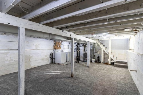 1023 1 Avenue Nw, Calgary, AB - Indoor Photo Showing Basement