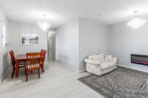 1023 1 Avenue Nw, Calgary, AB - Indoor Photo Showing Dining Room