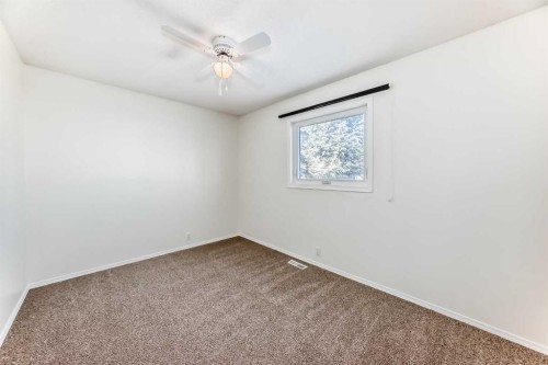 9875 Hidden Valley Drive Nw, Calgary, AB - Indoor Photo Showing Other Room