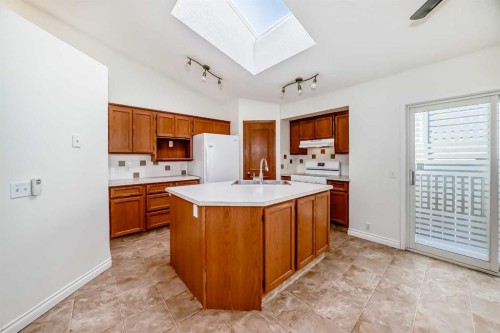 9875 Hidden Valley Drive Nw, Calgary, AB - Indoor Photo Showing Kitchen
