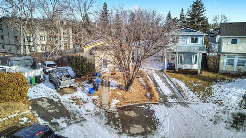 36 Castleglen Place Ne, Calgary, AB - Outdoor