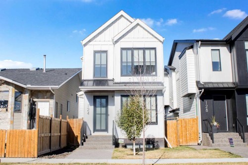 124 26 Avenue Ne, Calgary, AB - Outdoor
