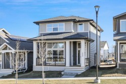 112 Mitchell NW Calgary, AB T3R 2G2