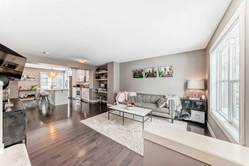 105 Mckenzie Towne Square Se, Calgary, AB - Indoor Photo Showing Living Room