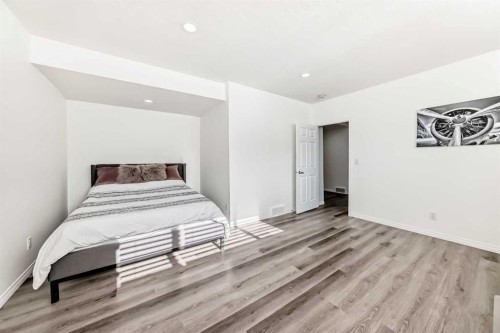 73 Carrington Circle Nw, Calgary, AB - Indoor Photo Showing Bedroom