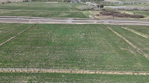 48051 295 Avenue East, De Winton, AB 