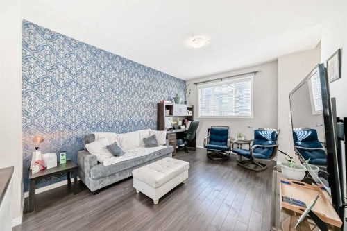 656 Copperpond Boulevard Se, Calgary, AB - Indoor