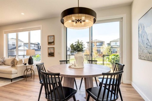 128 Quartz Crescent, Cochrane, AB - Indoor Photo Showing Dining Room