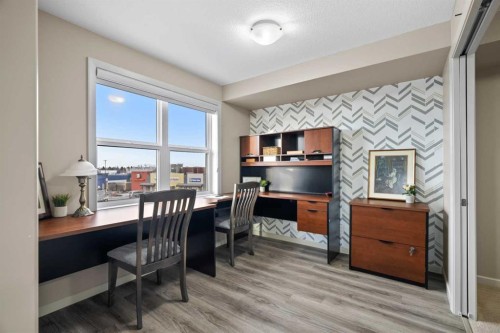 2310-10 Market Boulevard Se, Airdrie, AB - Indoor