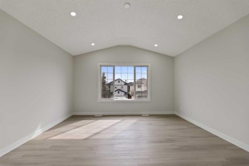 81 Saddlecrest Green Ne, Calgary, AB - Indoor Photo Showing Other Room