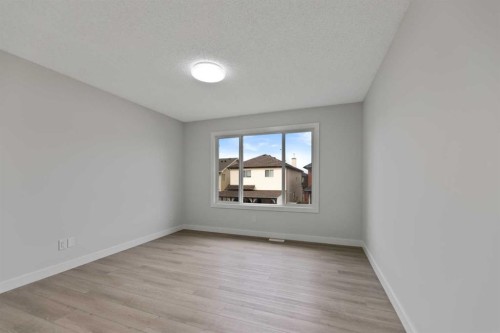 81 Saddlecrest Green Ne, Calgary, AB - Indoor Photo Showing Other Room