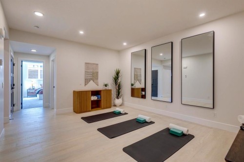 11 Normandy Lane Sw, Calgary, AB - Indoor