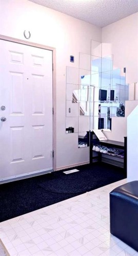 12 Shawbrooke Court Sw, Calgary, AB - Indoor Photo Showing Other Room