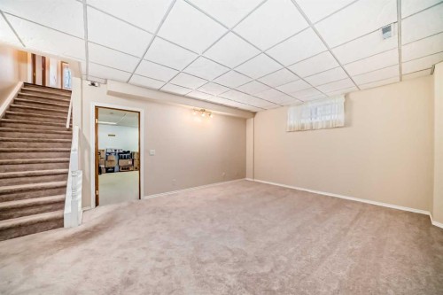 120 Cove Road, Chestermere, AB - Indoor Photo Showing Other Room