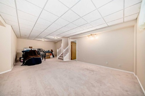 120 Cove Road, Chestermere, AB - Indoor Photo Showing Other Room