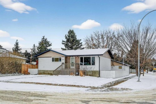 8527 Bowglen Road Nw, Calgary, AB 