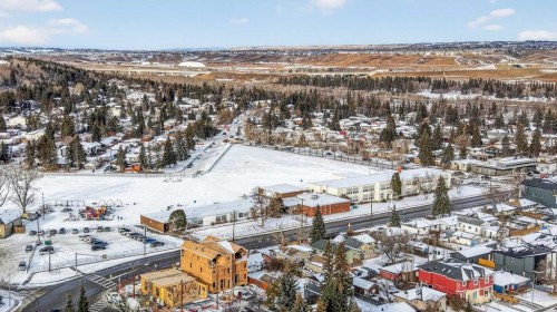 8527 Bowglen Road Nw, Calgary, AB 