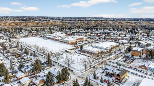 8527 Bowglen Road Nw, Calgary, AB 