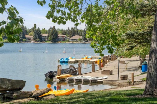 70 Midridge Gardens Se, Calgary, AB - Outdoor