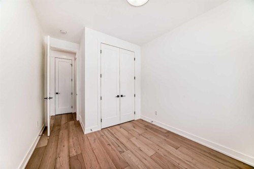 923 36A Street Nw, Calgary, AB - Indoor Photo Showing Other Room