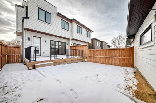 923 36A Street Nw, Calgary, AB - Outdoor With Exterior
