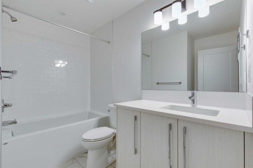 646 Rangeview Street Se, Calgary, AB - Indoor Photo Showing Bathroom