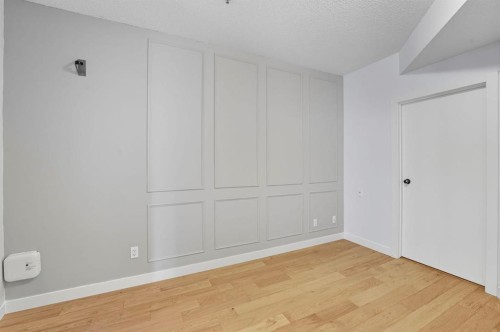 209-1000 15 Avenue Sw, Calgary, AB - Indoor Photo Showing Other Room
