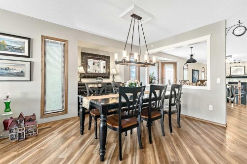 607 9 Street Se, High River, AB - Indoor Photo Showing Dining Room