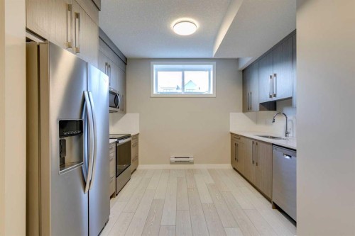 642 Rangeview Street Se, Calgary, AB - Indoor Photo Showing Kitchen With Stainless Steel Kitchen