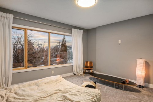 2915 17 Street Sw, Calgary, AB - Indoor Photo Showing Bedroom