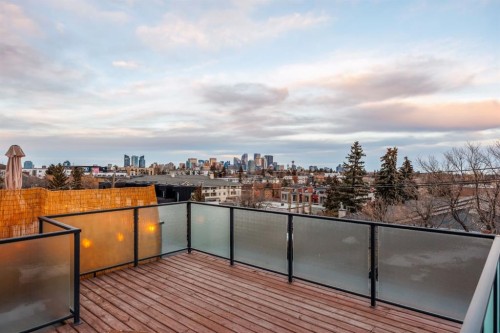 2915 17 Street Sw, Calgary, AB - Outdoor With View