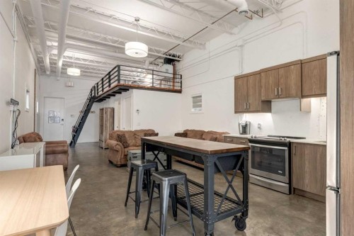 648 Mcdougall Road Ne, Calgary, AB - Indoor