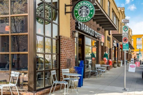 648 Mcdougall Road Ne, Calgary, AB - Indoor Photo Showing Other Room