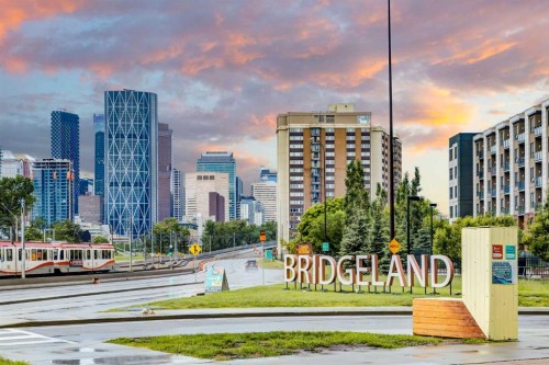 648 Mcdougall Road Ne, Calgary, AB - Outdoor With Facade