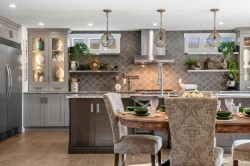 520 Parkridge Drive SE Calgary, AB T2J 4Z2