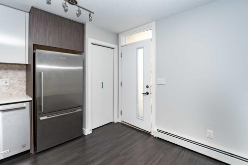 2311-95 Burma Star Road Sw, Calgary, AB - Indoor Photo Showing Other Room