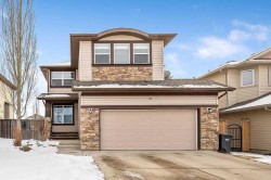 6 Westmount Circle  Okotoks, AB T1S 0B4