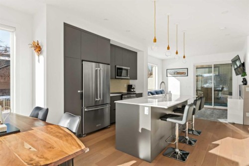 1940 Bowness Road Nw, Calgary, AB - Indoor