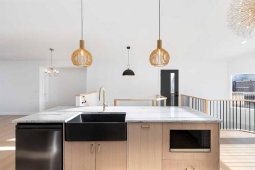 58 Edgevalley Close Nw, Calgary, AB - Indoor Photo Showing Kitchen